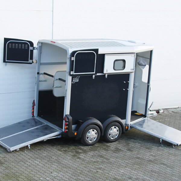 Ifor Williams Pferdeanhänger HB506 Frontausstieg Klappenkombi|schwarz