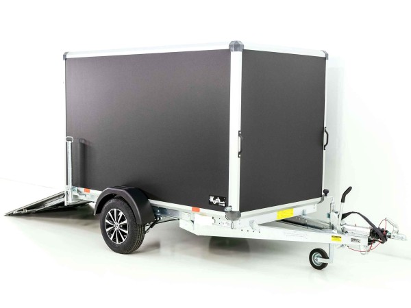Variant Kofferanhänger Black Edition 148x258cm H:157 1,35t mit Rampe – Robuste Transportlösung für Motorräder