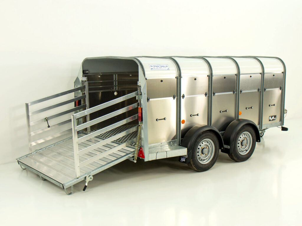 Ifor Williams Viehanhänger TA5 10x4 156x311cm Höhe 120 2,7t
